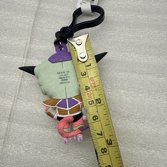 Monogram Int'l 2.75" Dragon Ball Z Series 3 "Frieza (First Form)" Bag Clip... - Picture 4 of 8